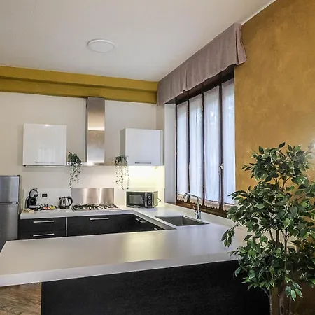 And Apartament *