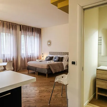 Apartament And